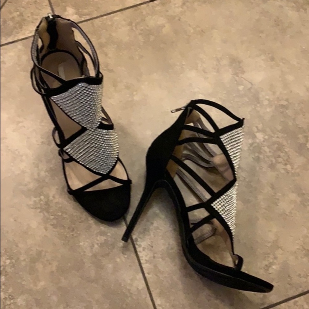 Zigi Soho black/rhinestone strappy heels. Size 7.5